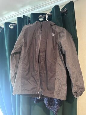 The North Face BOYS Black and Gray Hooded Shell Jacket